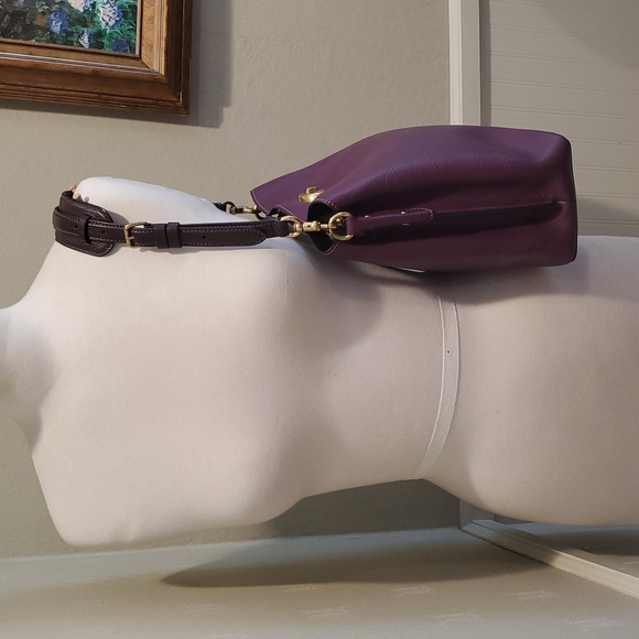 Like NEW Coach Willow Bag In Deep Berry - Picture 4 of 14